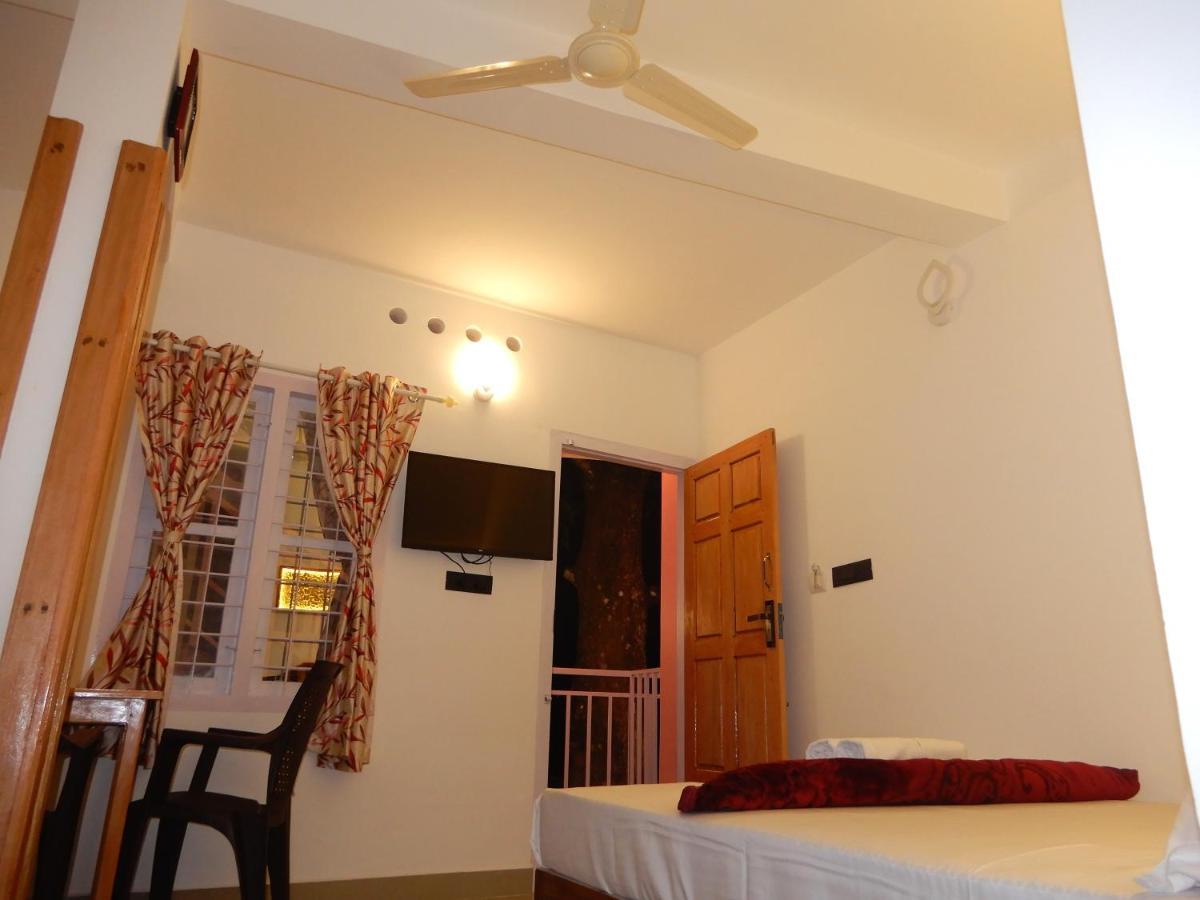 Drizzle Valley Cottage Munnar Eksteriør bilde