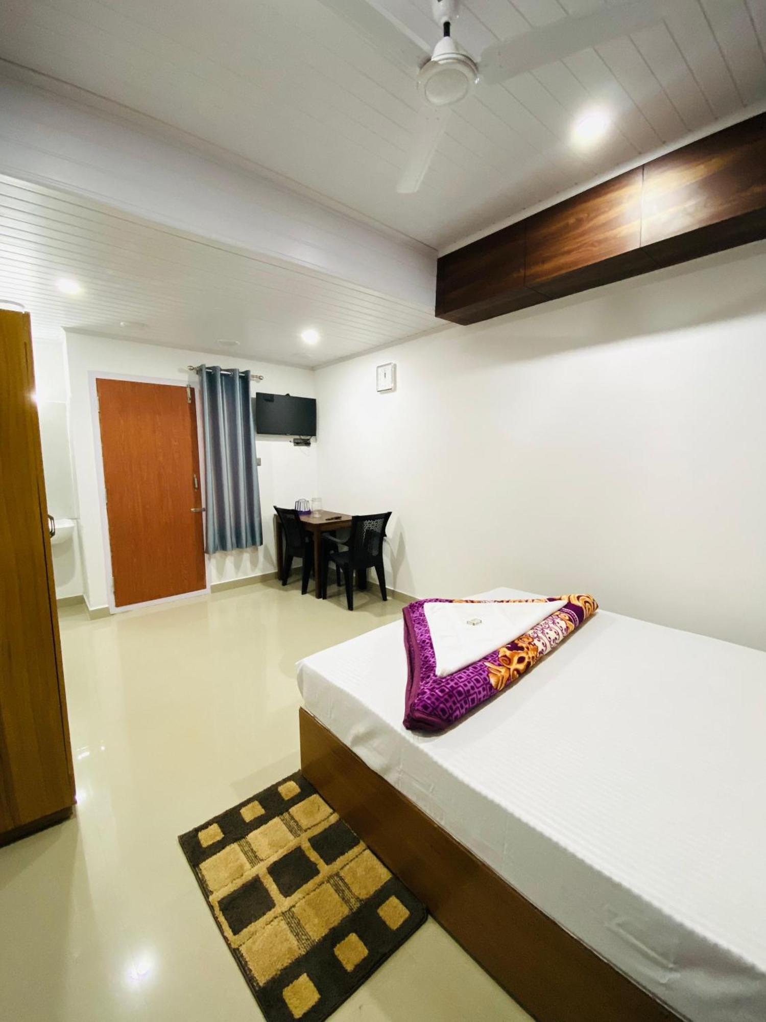 Drizzle Valley Cottage Munnar Eksteriør bilde