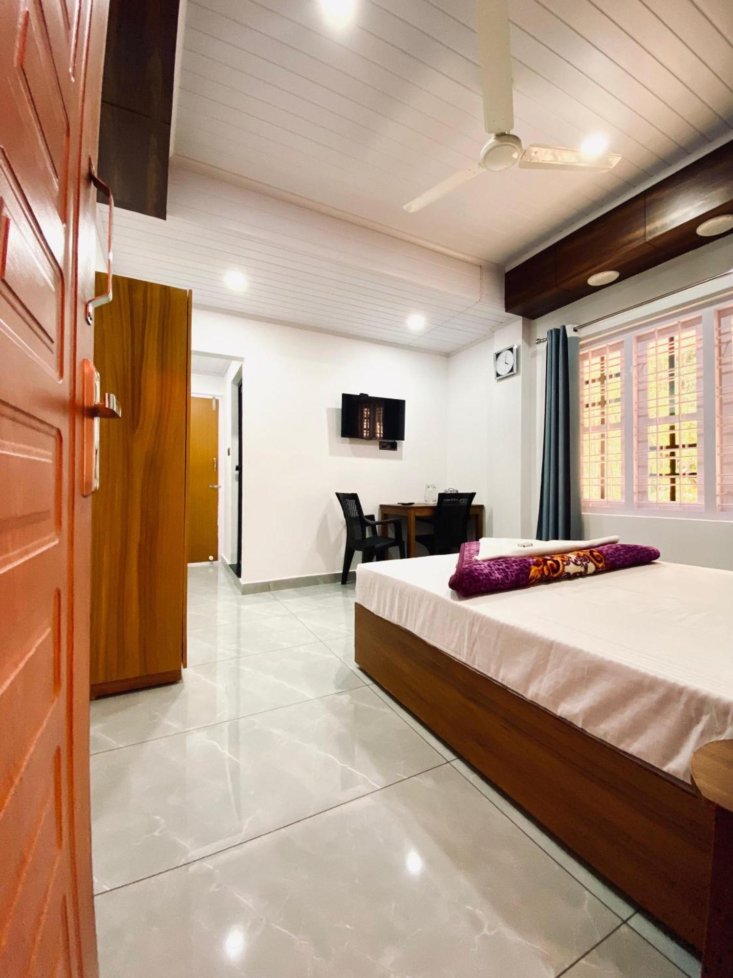 Drizzle Valley Cottage Munnar Eksteriør bilde